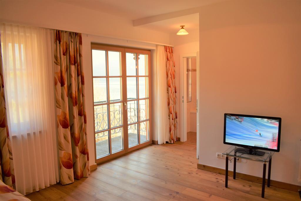 אלטאוסיי Villa Frischmuth Am See מראה חיצוני תמונה